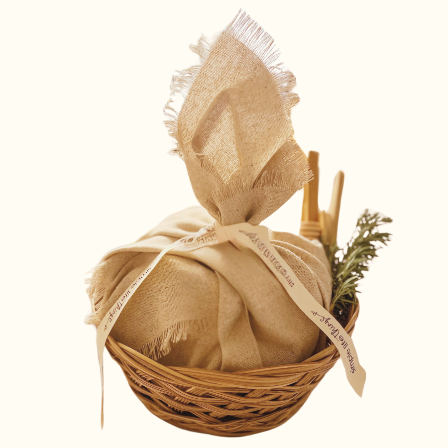 Crackers - in Basket lined with Rustic Linen