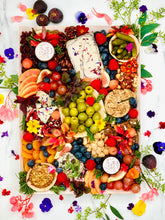 Load image into Gallery viewer, vegan platter for entertaining and delivery
